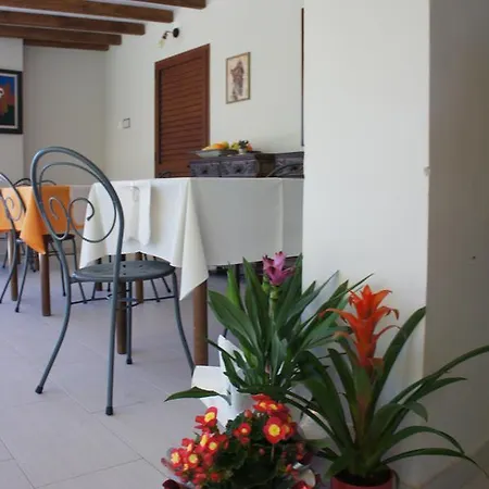 Farorientale Bed & Breakfast *