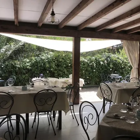 Farorientale 3* Santa Lucia (Sardinia)